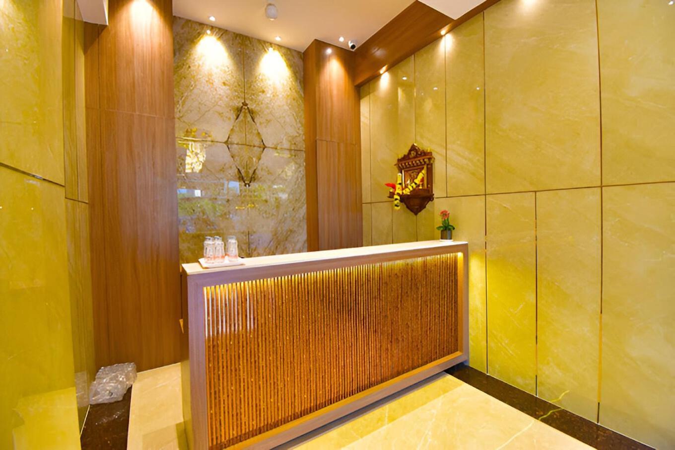 Glitz Hotels La Dahlia - Premium Thane Exterior photo