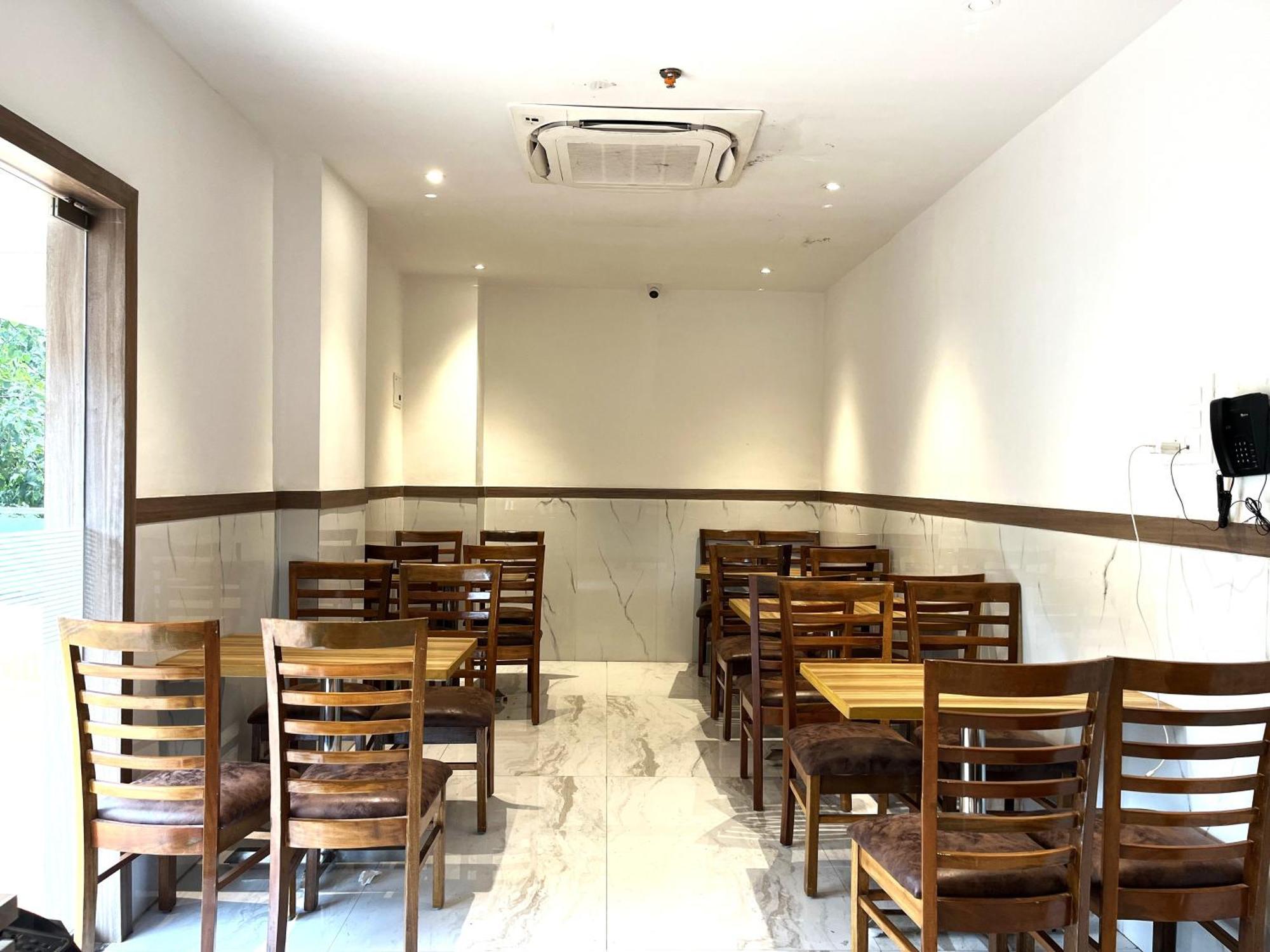 Glitz Hotels La Dahlia - Premium Thane Exterior photo